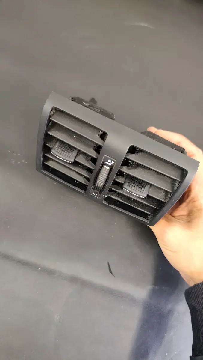 Задна духалка за VW Touran Golf Caddy 1TD819203A
